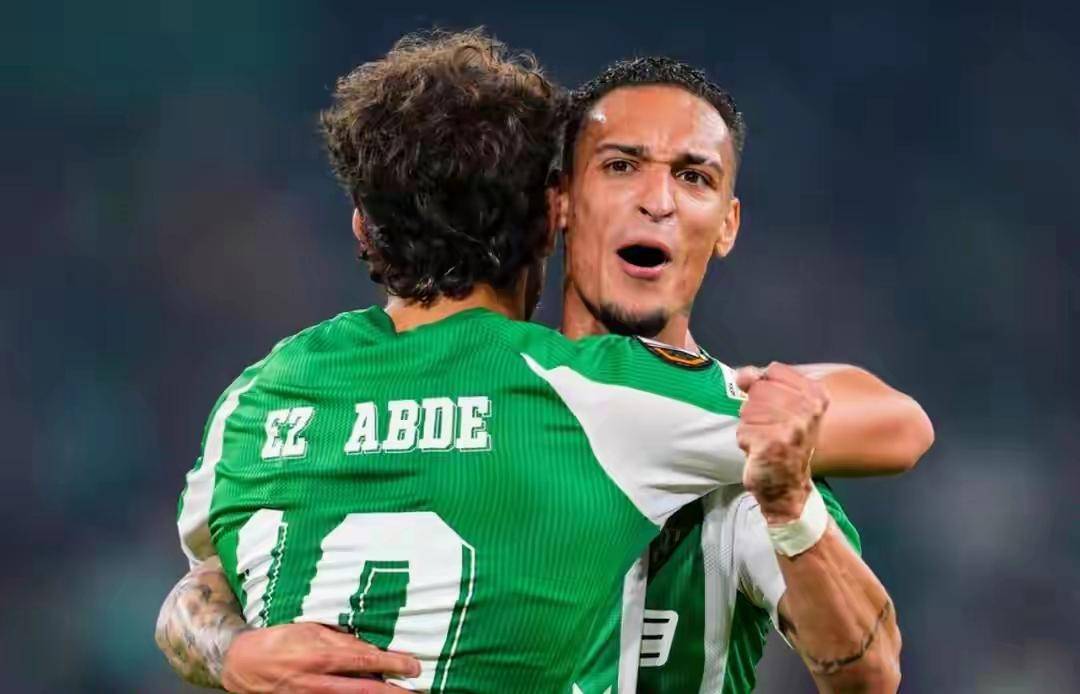 金年会中文官网-转会期体能课后；阿森纳回应争议备战荷甲；质疑声仍在；训练强度明显提升