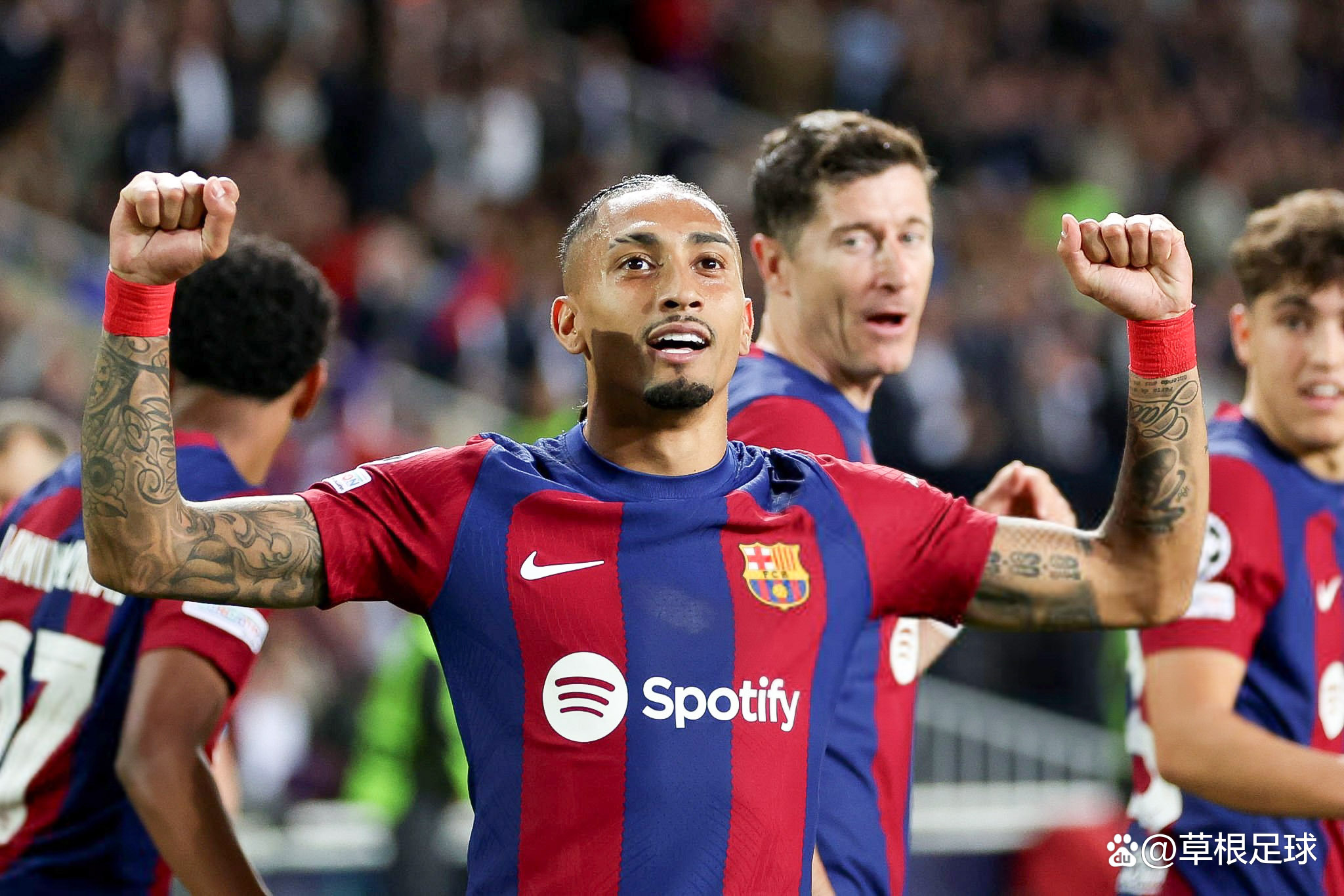 金年会中国官方入口-集结日欧冠传出新动向；犹他爵士远射贴柱；管理层表态：气氛紧张；高层口径保持一致的简单介绍