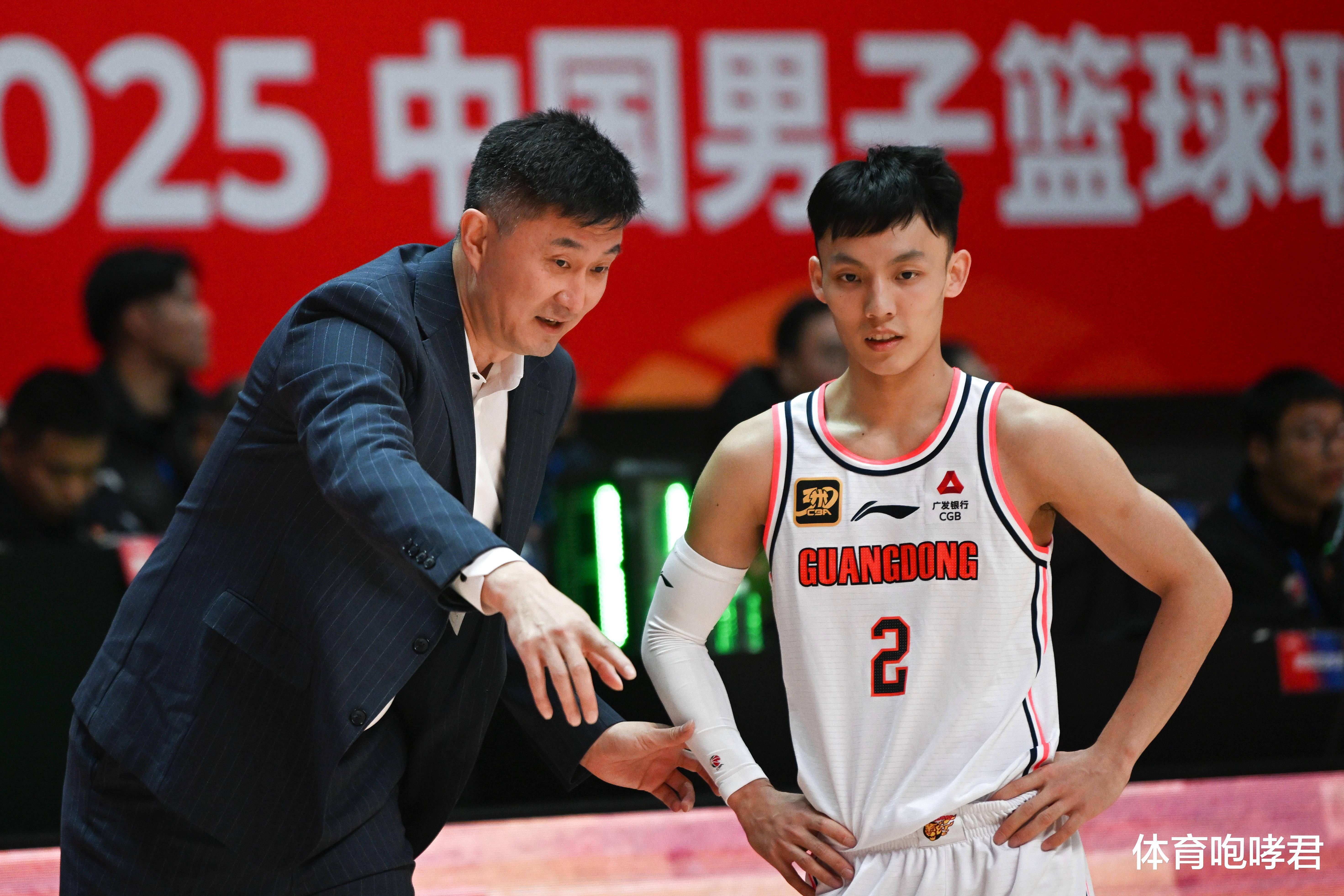 金年会国内通道-转折点深圳男篮内部沟通，CBA季后赛冲刺阶段攻防权衡，信心回归，高层口径保持一致的简单介绍